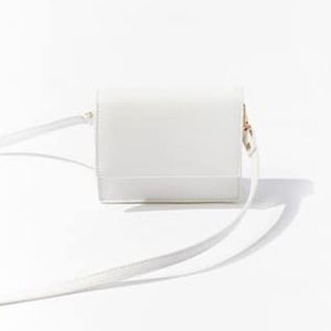 Cute small white purse!